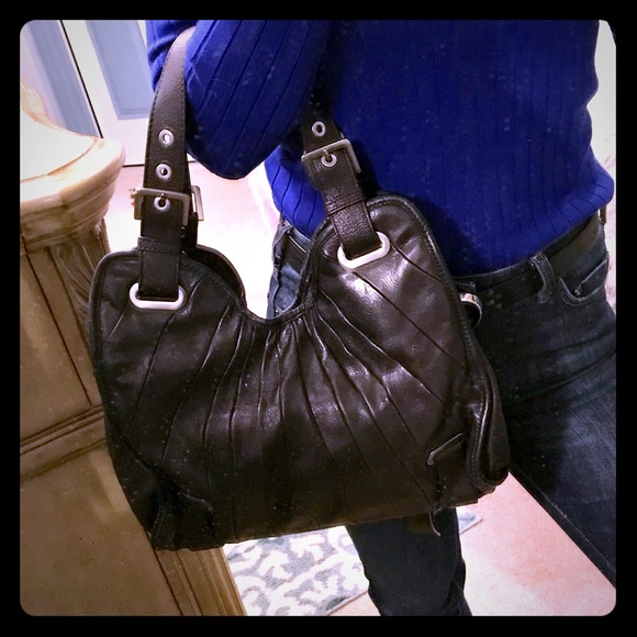Stuart Weitzman Handbags - Stuart weitzman leather satchel top handle bag